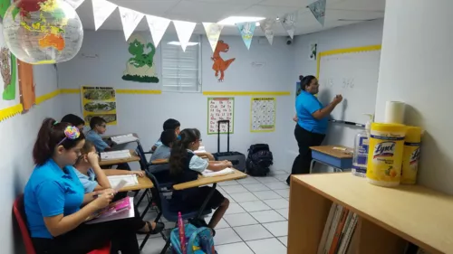 Centro Pre-Escolar ...