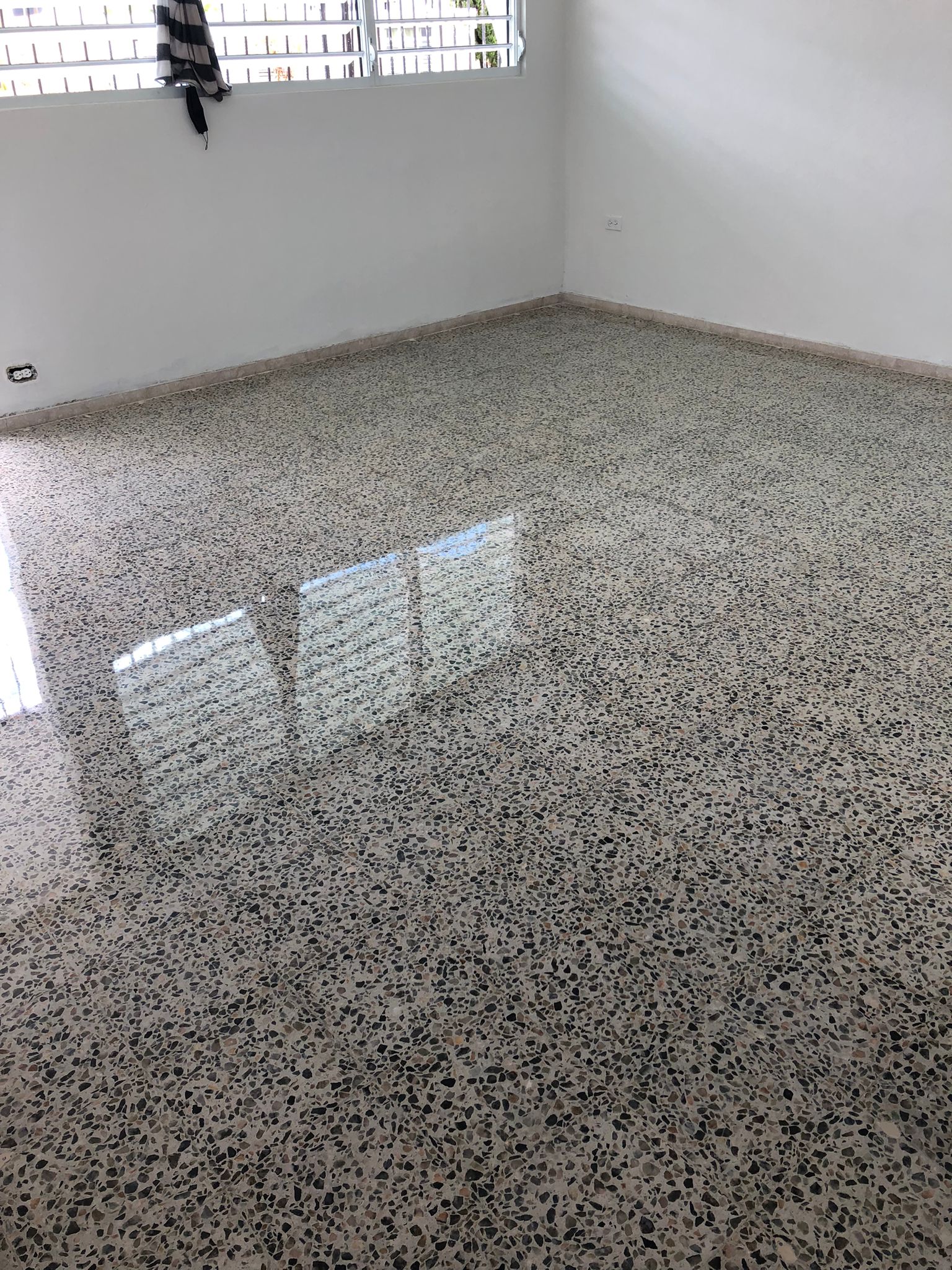 9bd8773d-d95f-4d10-a123-024a636a47f3