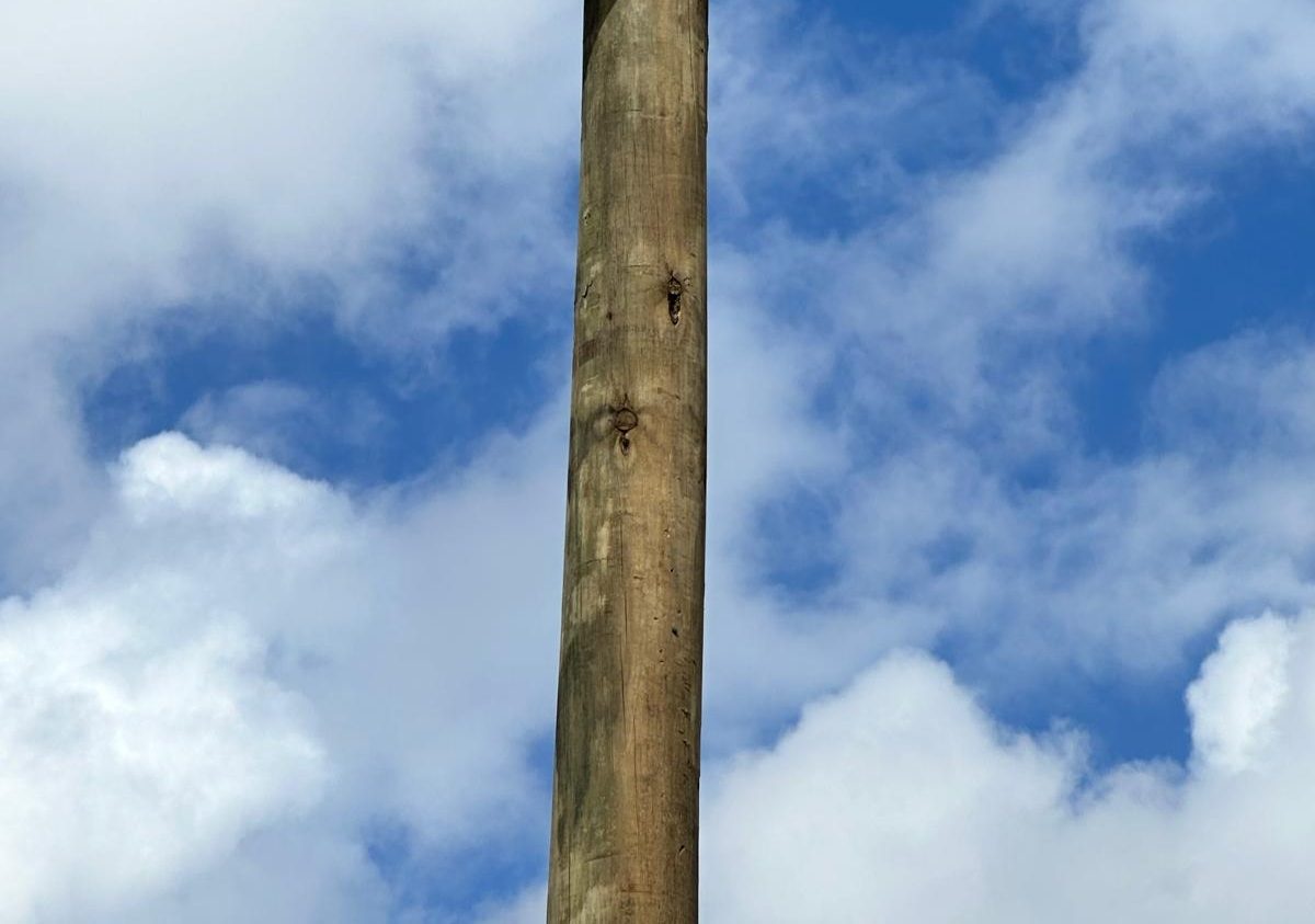 Material para anclaje de postes